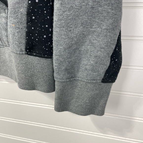 Air Jordan Gray Sweatshirt XL Boys - Picture 4 of 9